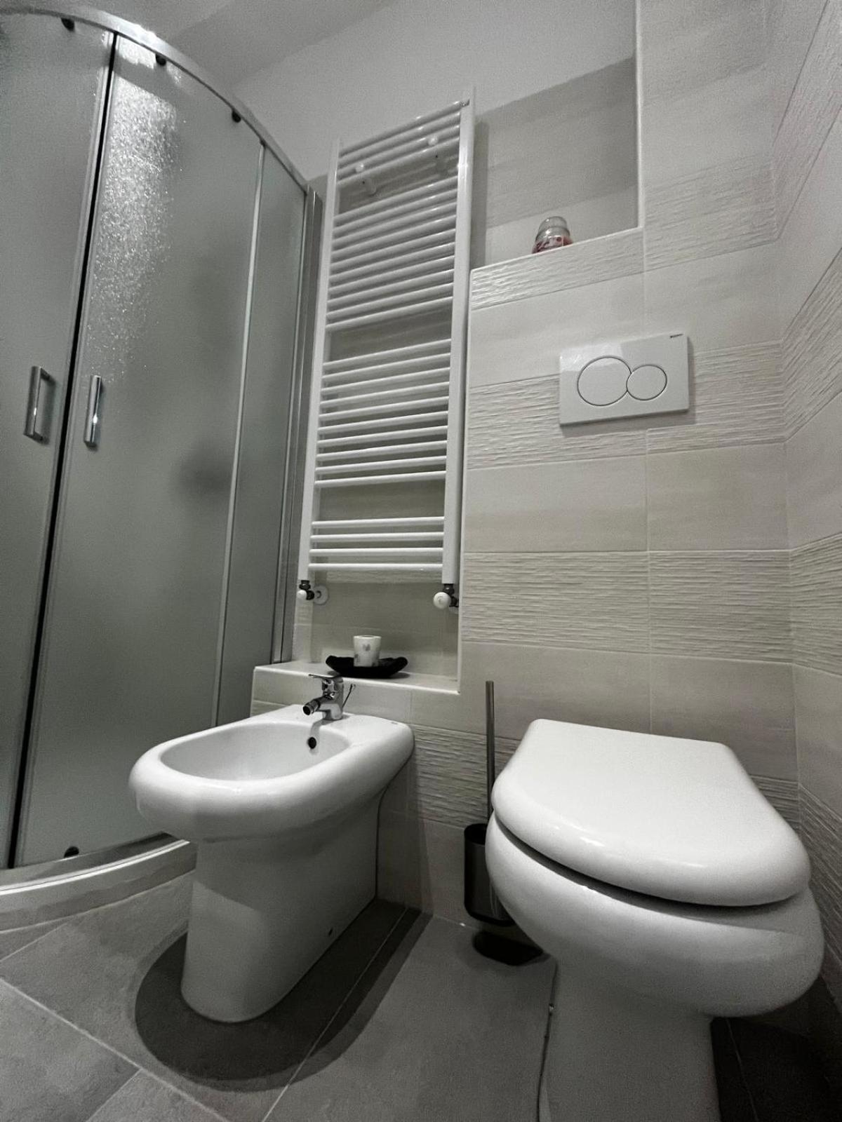 Goodbye Moon Apartment Brindisi Bagian luar foto