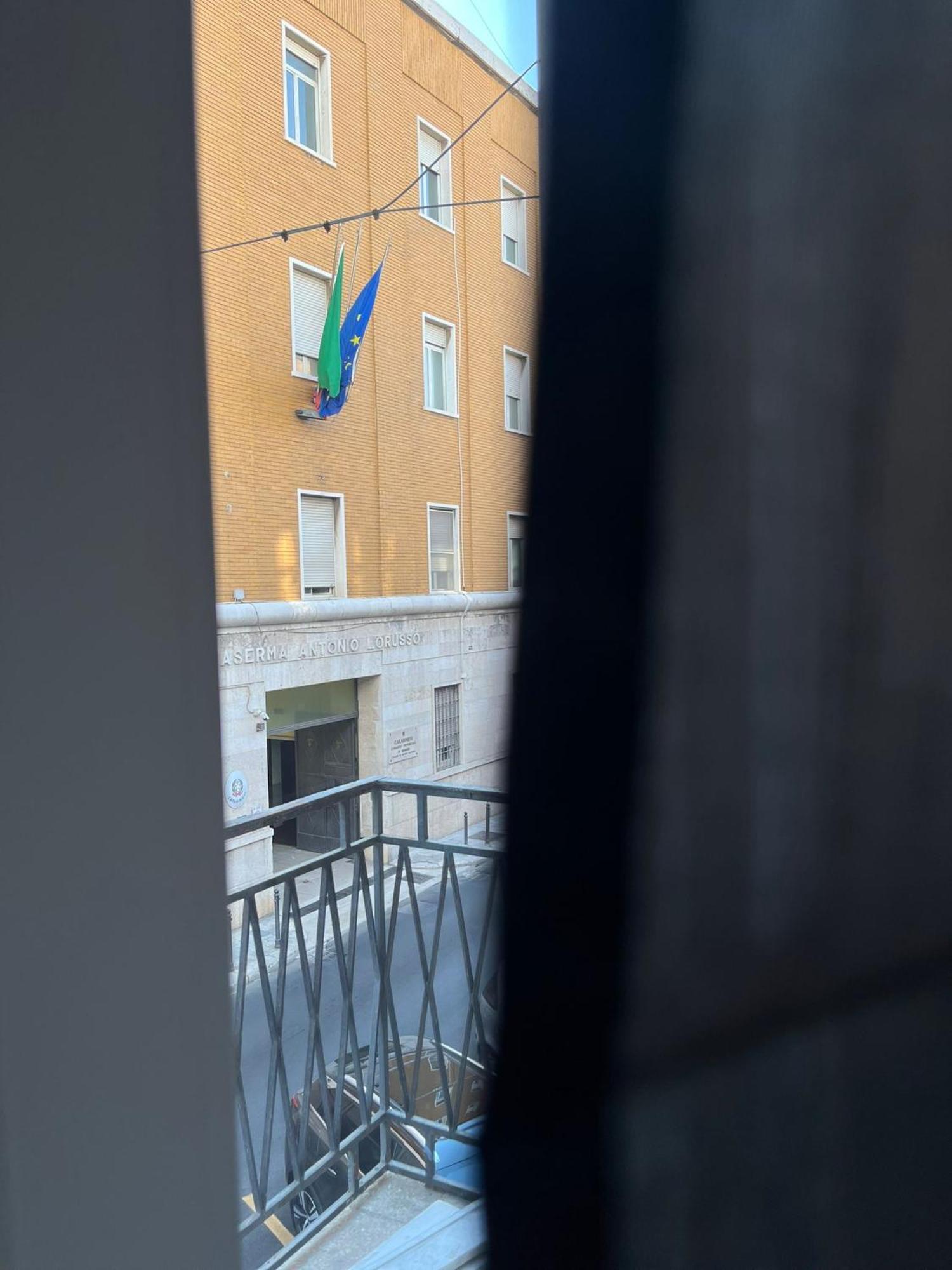 Goodbye Moon Apartment Brindisi Bagian luar foto